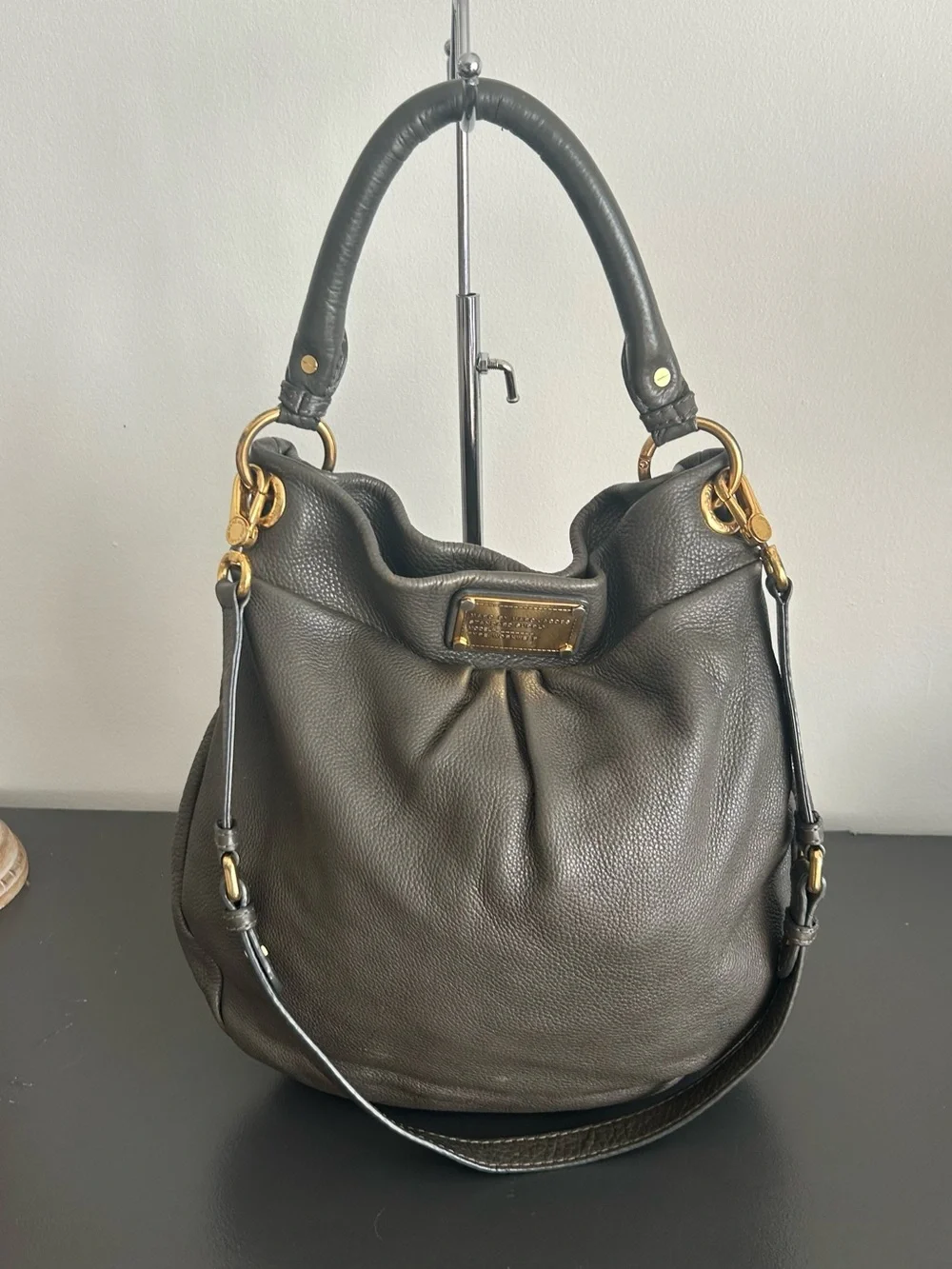 Marc Jacobs Olive Gray Pebbled Leather Hobo Bag Convertible Crossbody